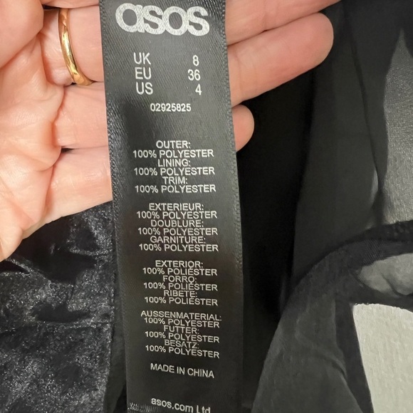 NEW ASOS Black Chiffon Ruffle Hem Short Sleeve Feminine Blouse Top US 4 - Picture 9 of 10